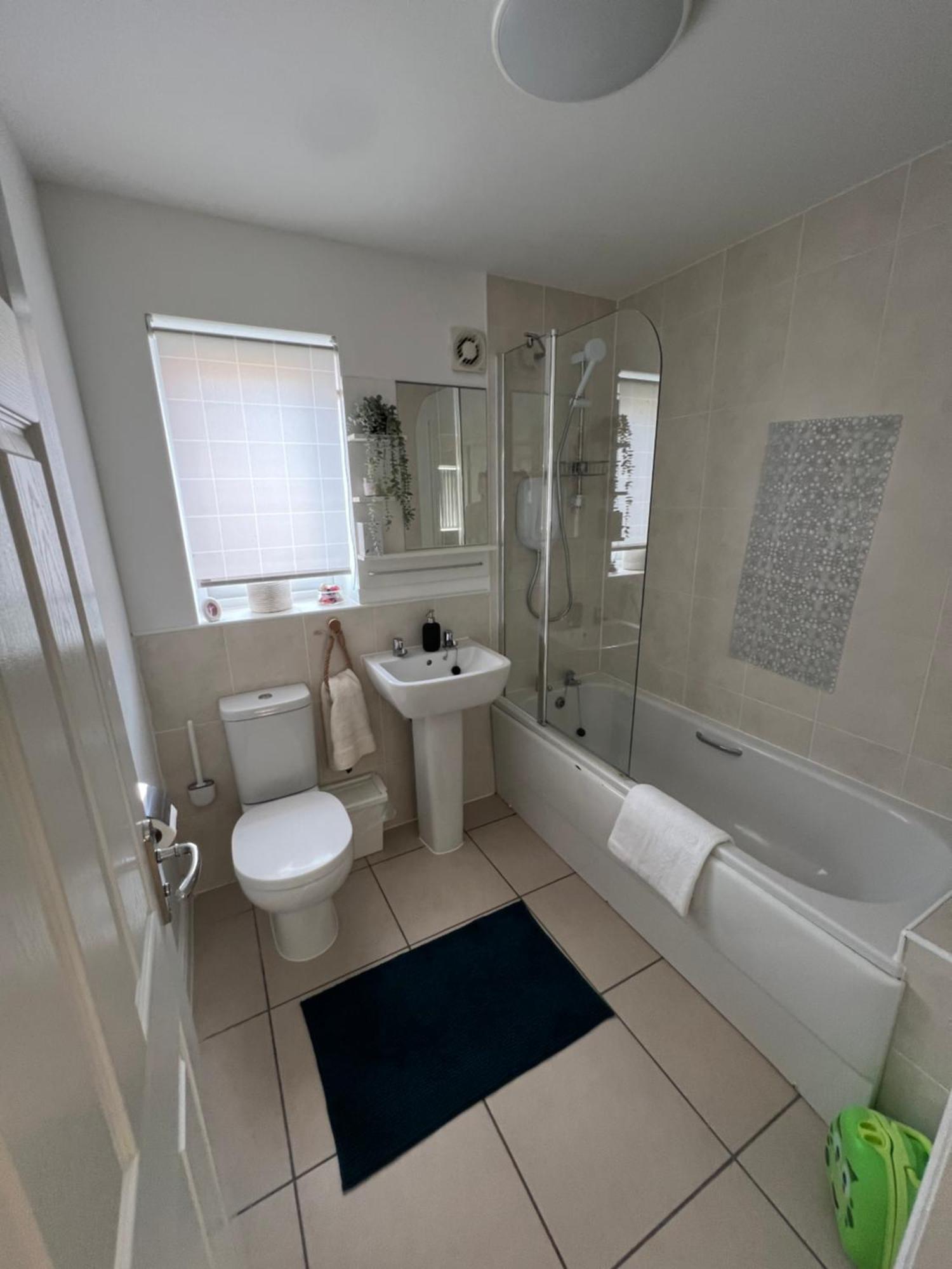 Spacious Modern 4Bd House Kingston upon Hull Exterior foto